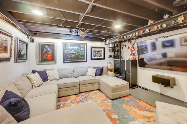 $625,000 | 315 South Oak Street, Palatine, IL 60067