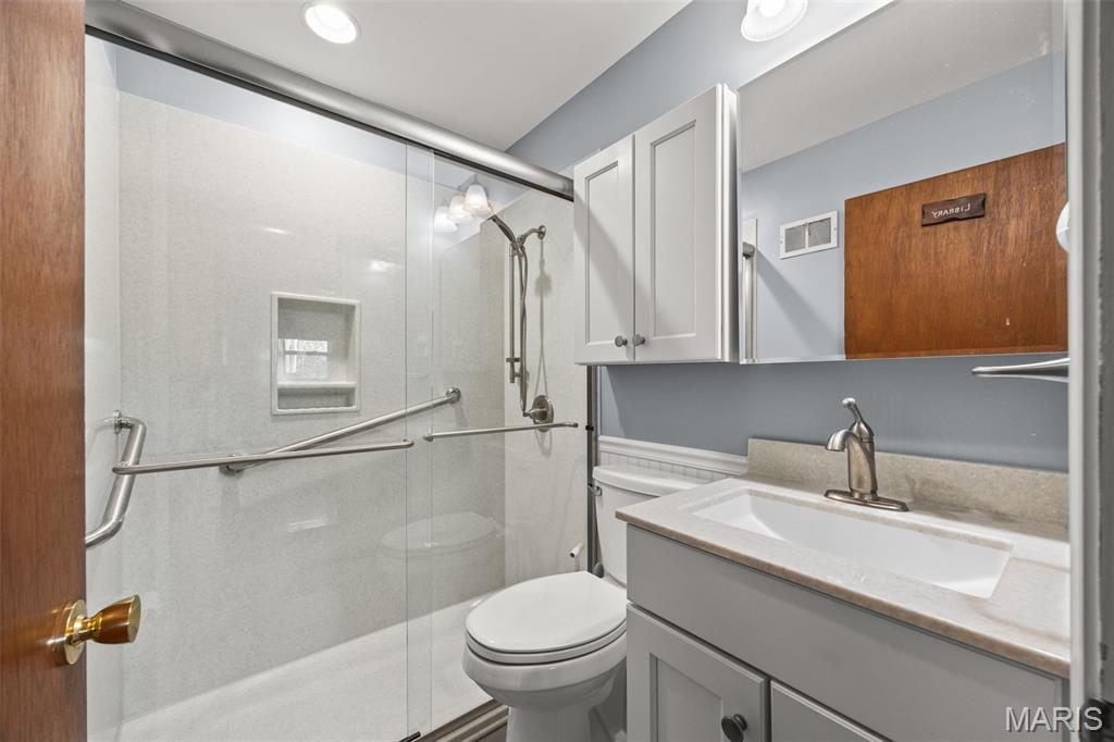223 Susan Road St. Louis, MO 63129 - Photo 18 of 33 Gallery Image 18