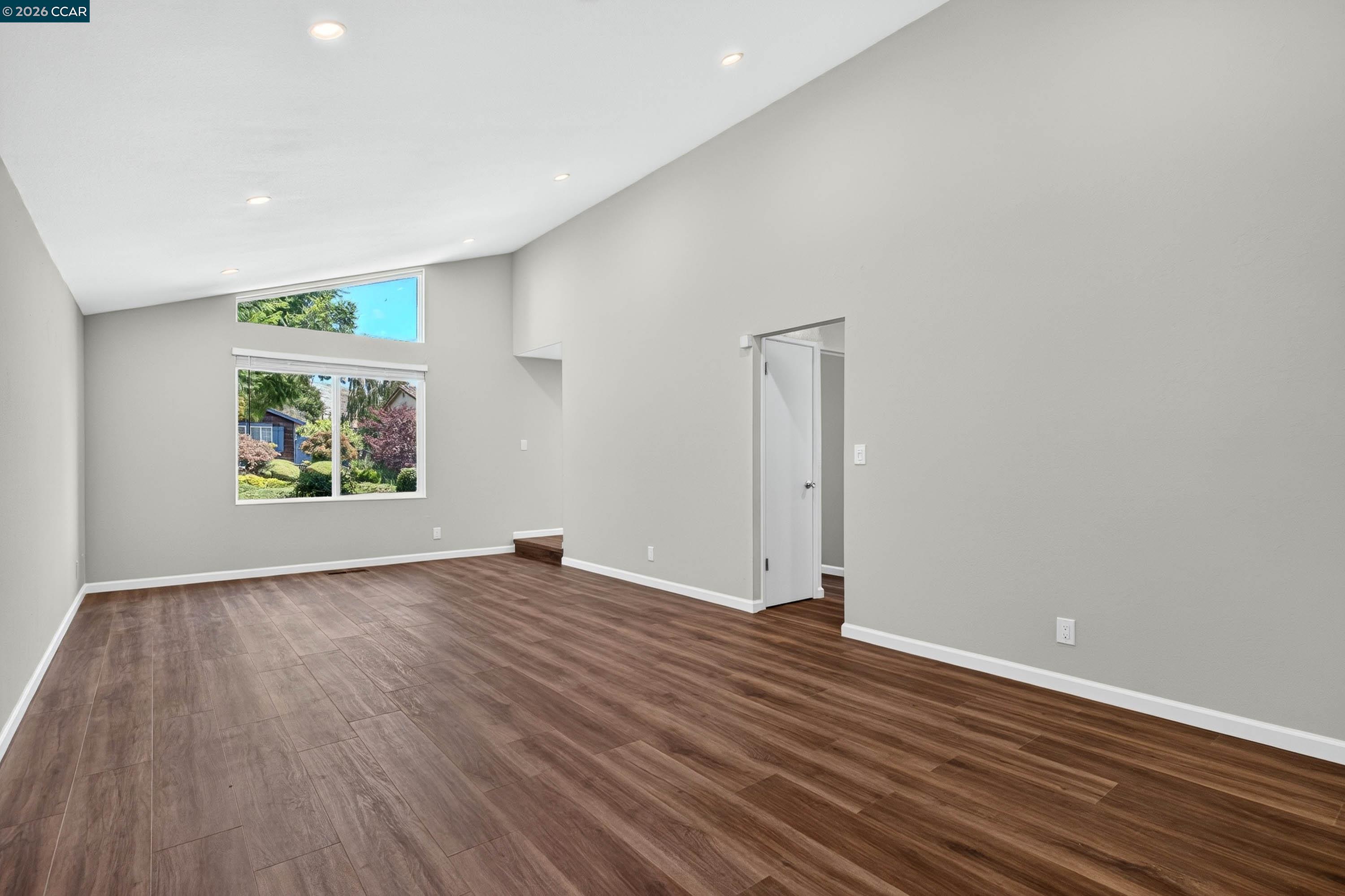 121 Violet Road Hercules, CA 94547 - Photo 8 of 70 Gallery Image 8