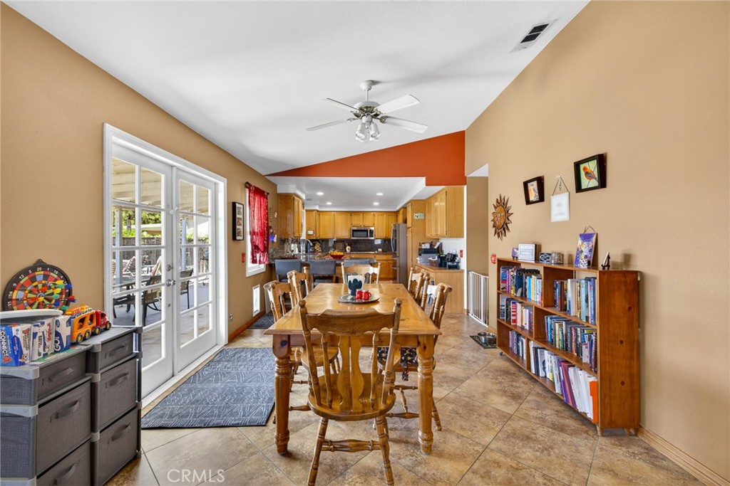 807 Lomond Drive Riverside, CA 92508 - Photo 14 of 47 View of flex space between family room and kitchen.
