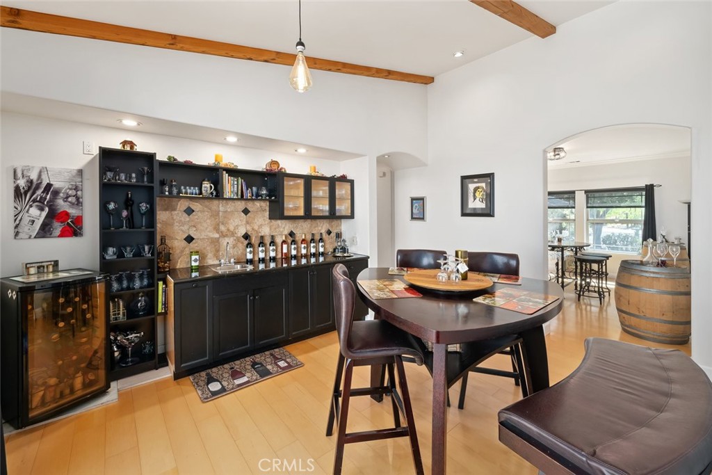 6172 Hawk Ridge Place San Miguel, CA 93451 - Photo 22 of 54 Bar Room