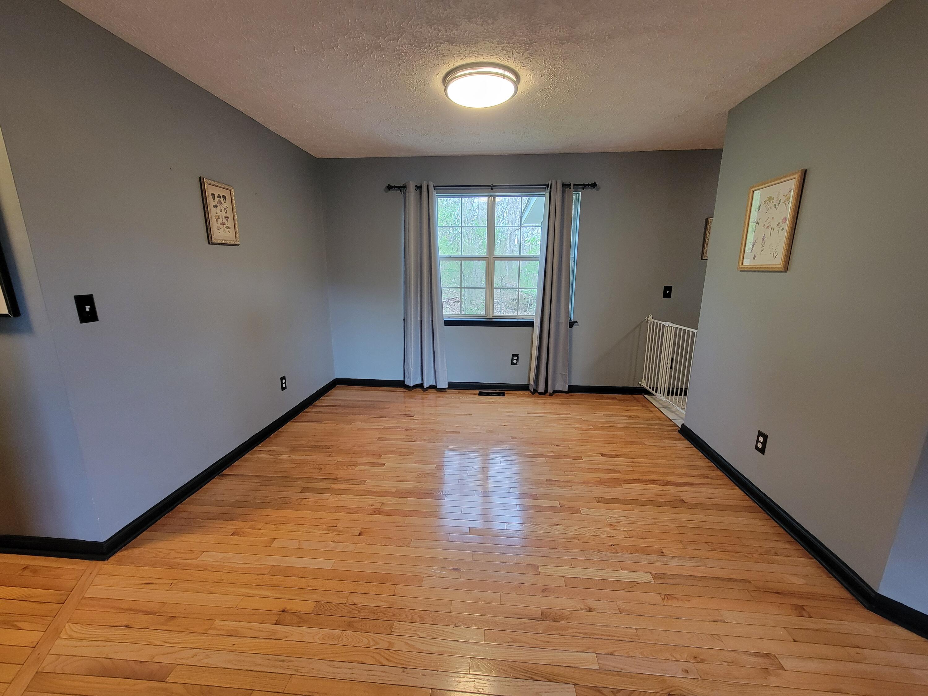 130 Oak Trail Chickamauga, GA 30707 - Photo 5 of 22 20260315_102409