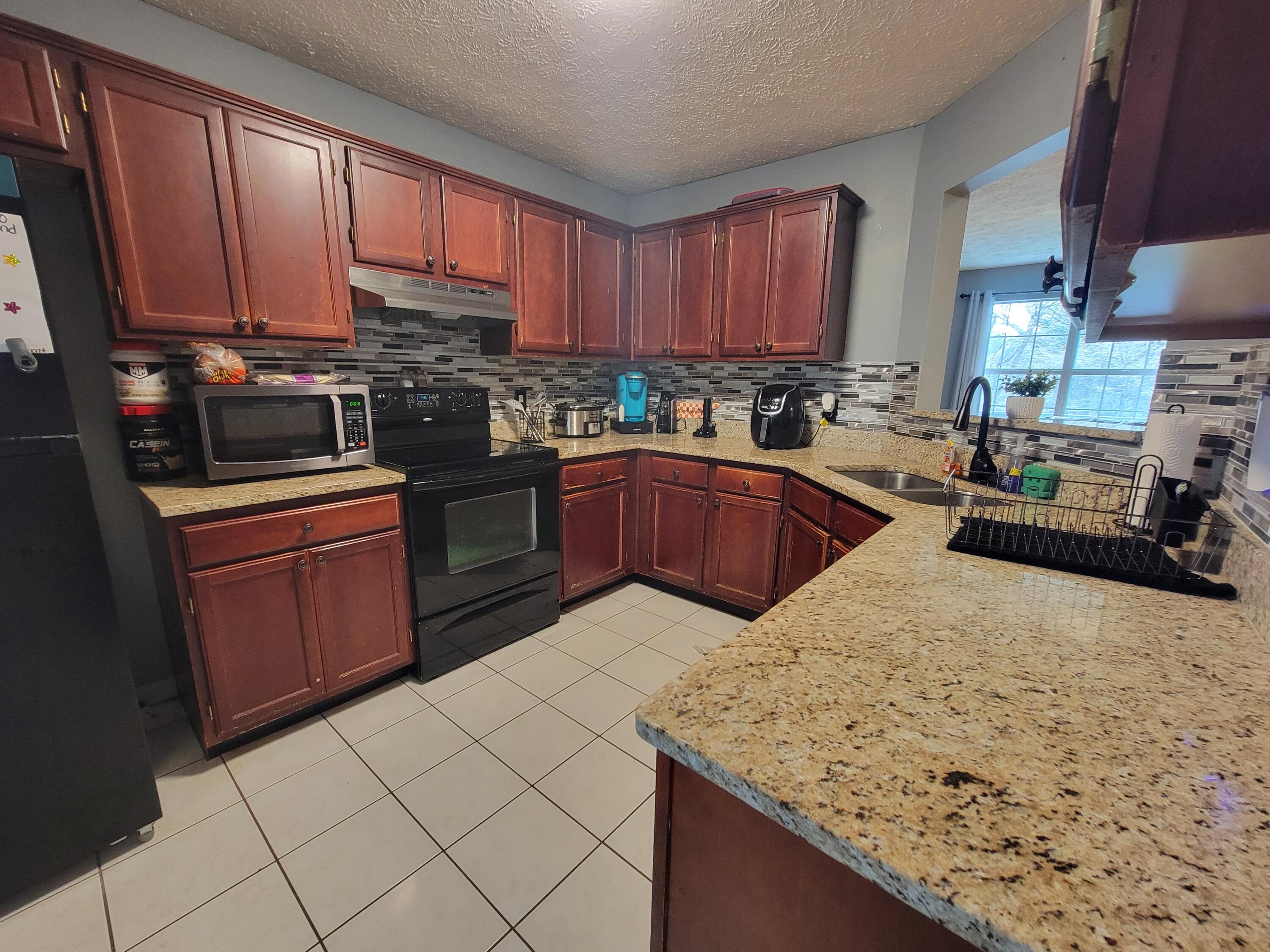 130 Oak Trail Chickamauga, GA 30707 - Photo 6 of 22 20260315_102600