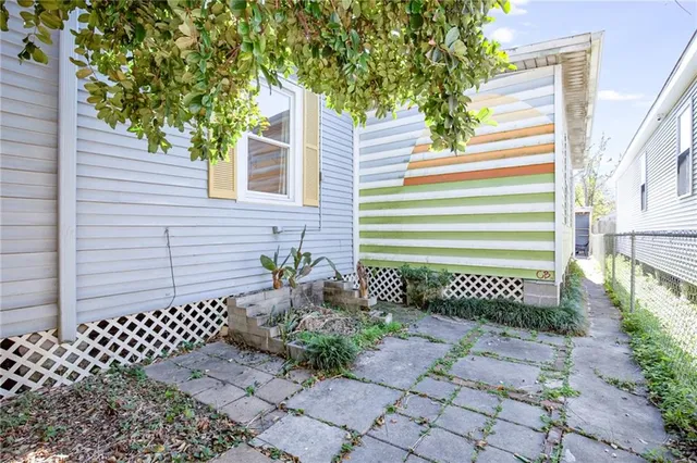 $1,450 | 2654 Myrtle Street, New Orleans, LA 70122