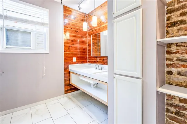 $1,450 | 2654 Myrtle Street, New Orleans, LA 70122