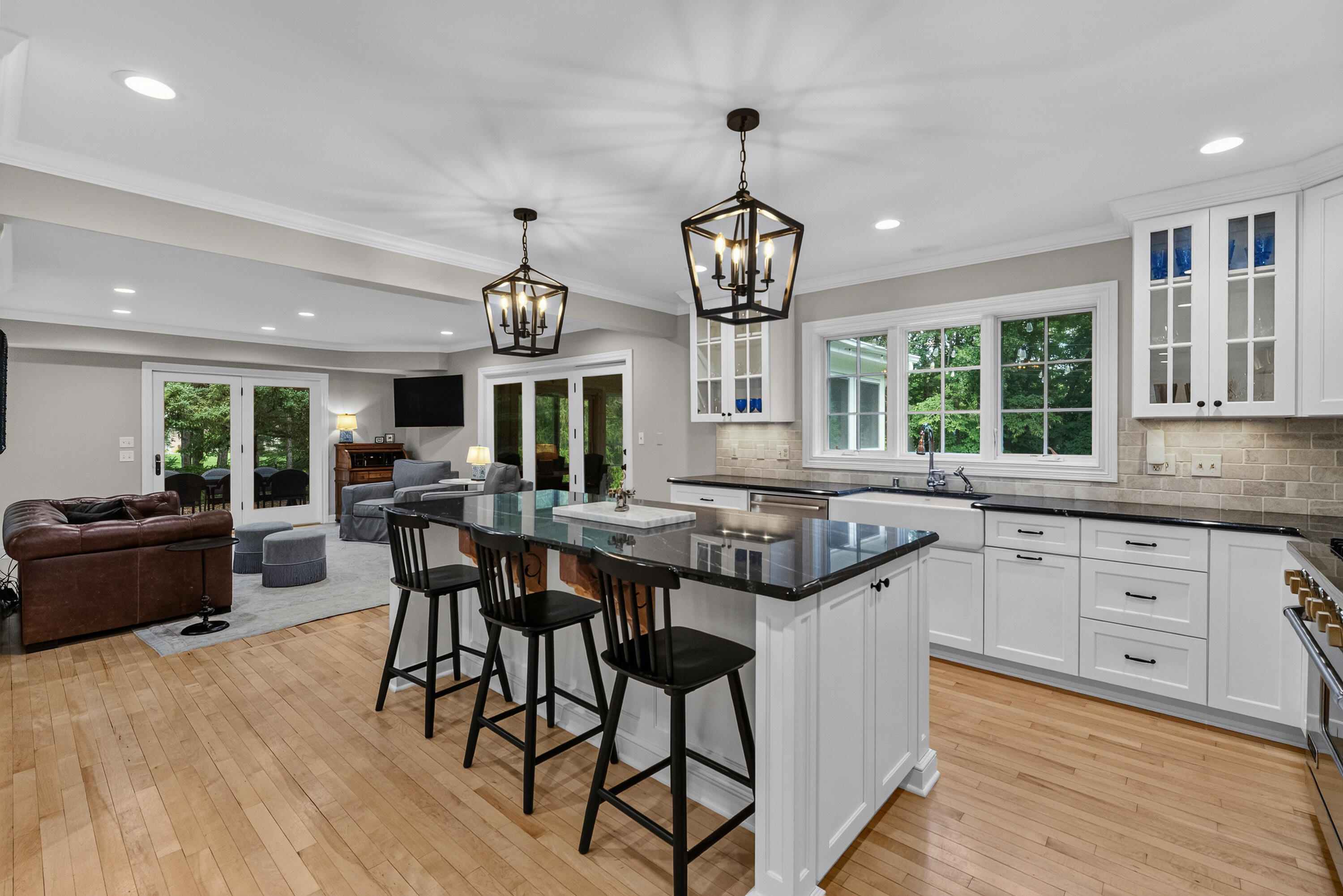 9830 North Otto Road Mequon, WI 53092 - Photo 19 of 61 Stainless appliances & farmhouse sink