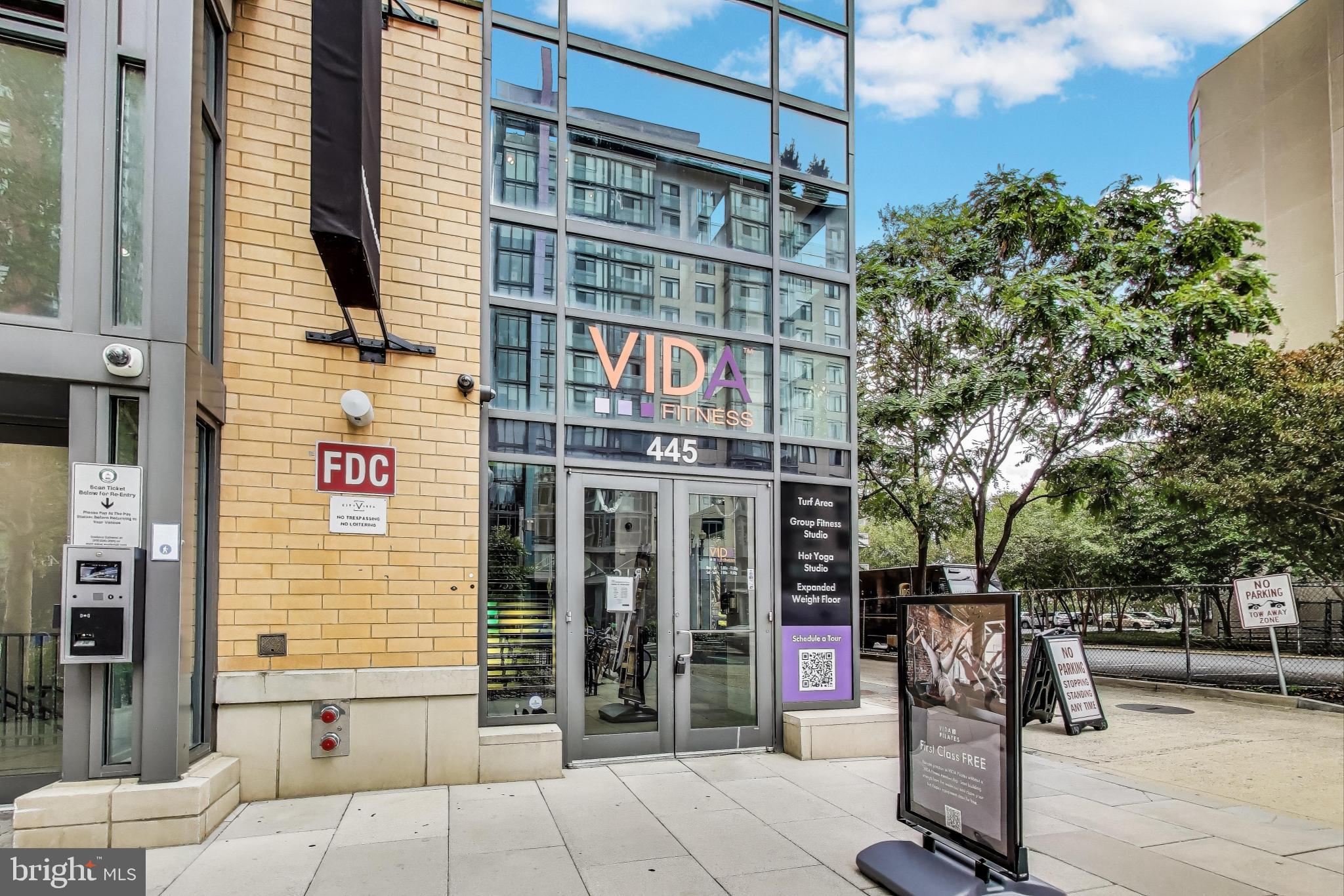 475 K Street Northwest, Unit 919 Washington, DC 20001 - Photo 40 of 43 front view of a building