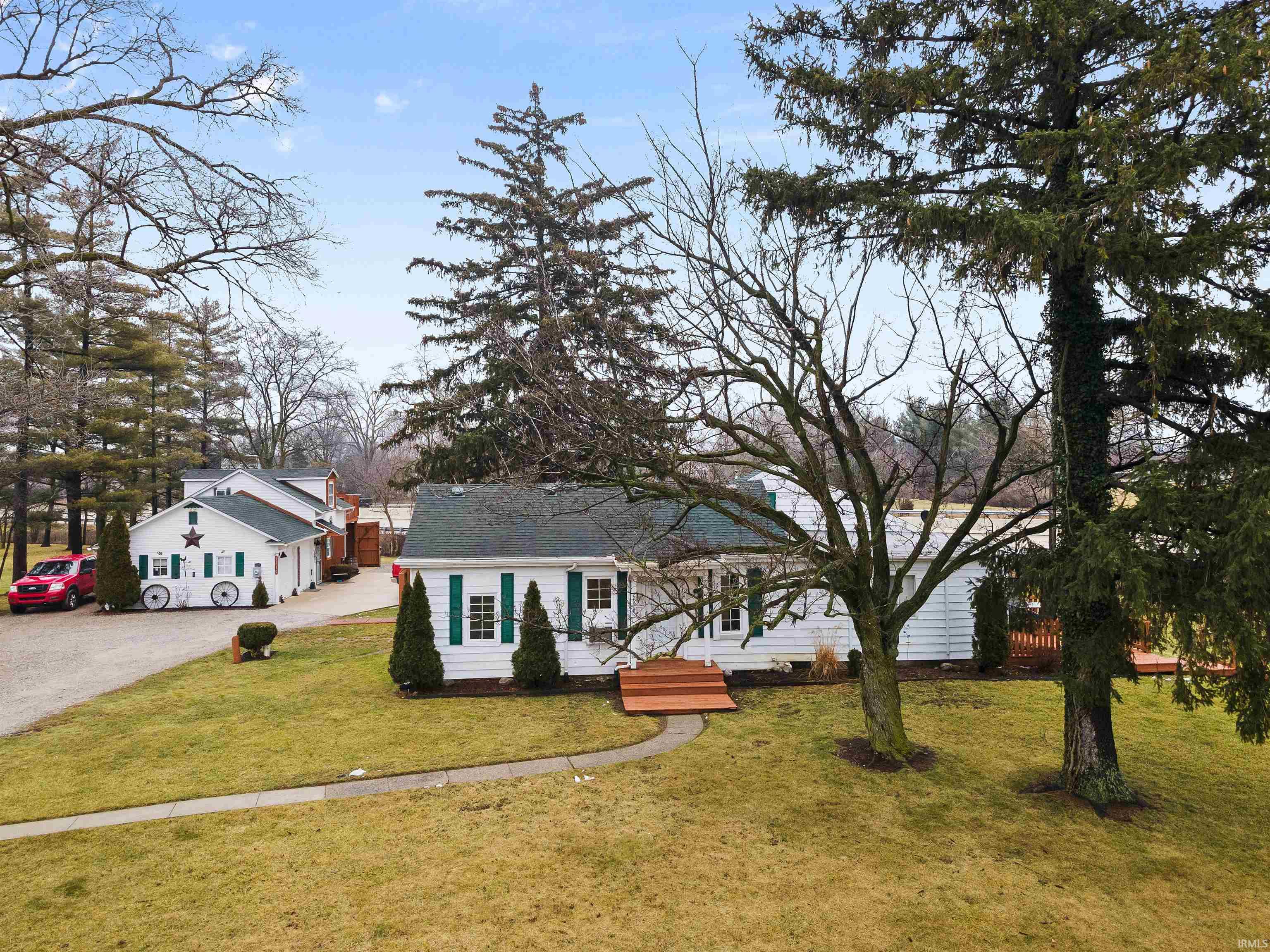 2624 Kroemer Road Fort Wayne, IN 46818 - Photo 1 of 35