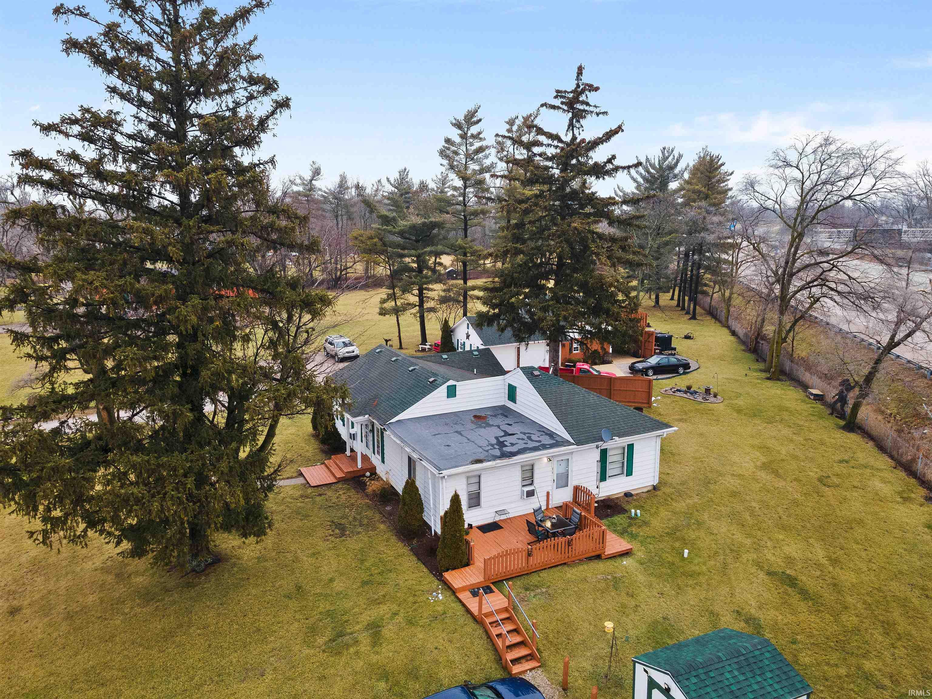 2624 Kroemer Road Fort Wayne, IN 46818 - Photo 4 of 35