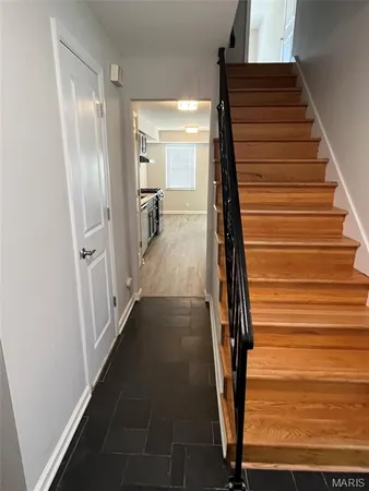 $2,250 | 506 Broadmoor Drive, Chesterfield, MO 63017