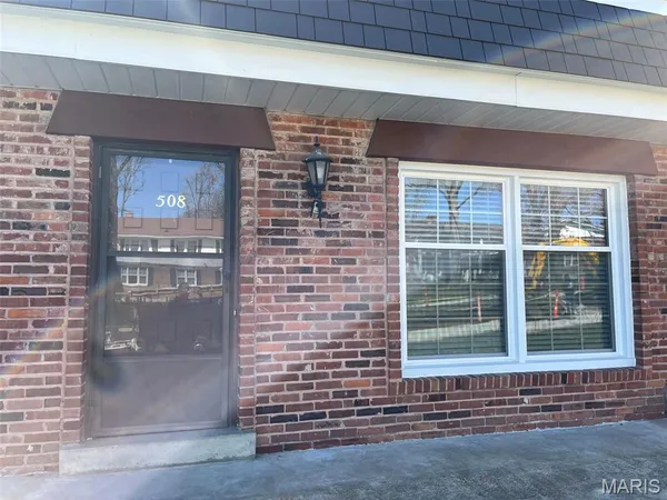 $2,250 | 506 Broadmoor Drive, Chesterfield, MO 63017