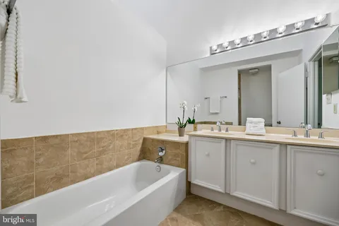 $799,900 | 5904 Valerian Lane, Rockville, MD 20852