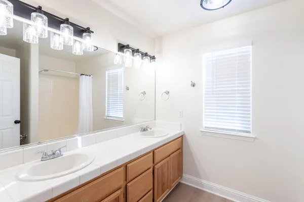 $535,000 | 2995 Henrys Fork Drive, Redding, CA 96002