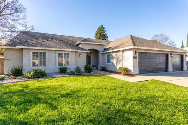 $535,000 | 2995 Henrys Fork Drive, Redding, CA 96002