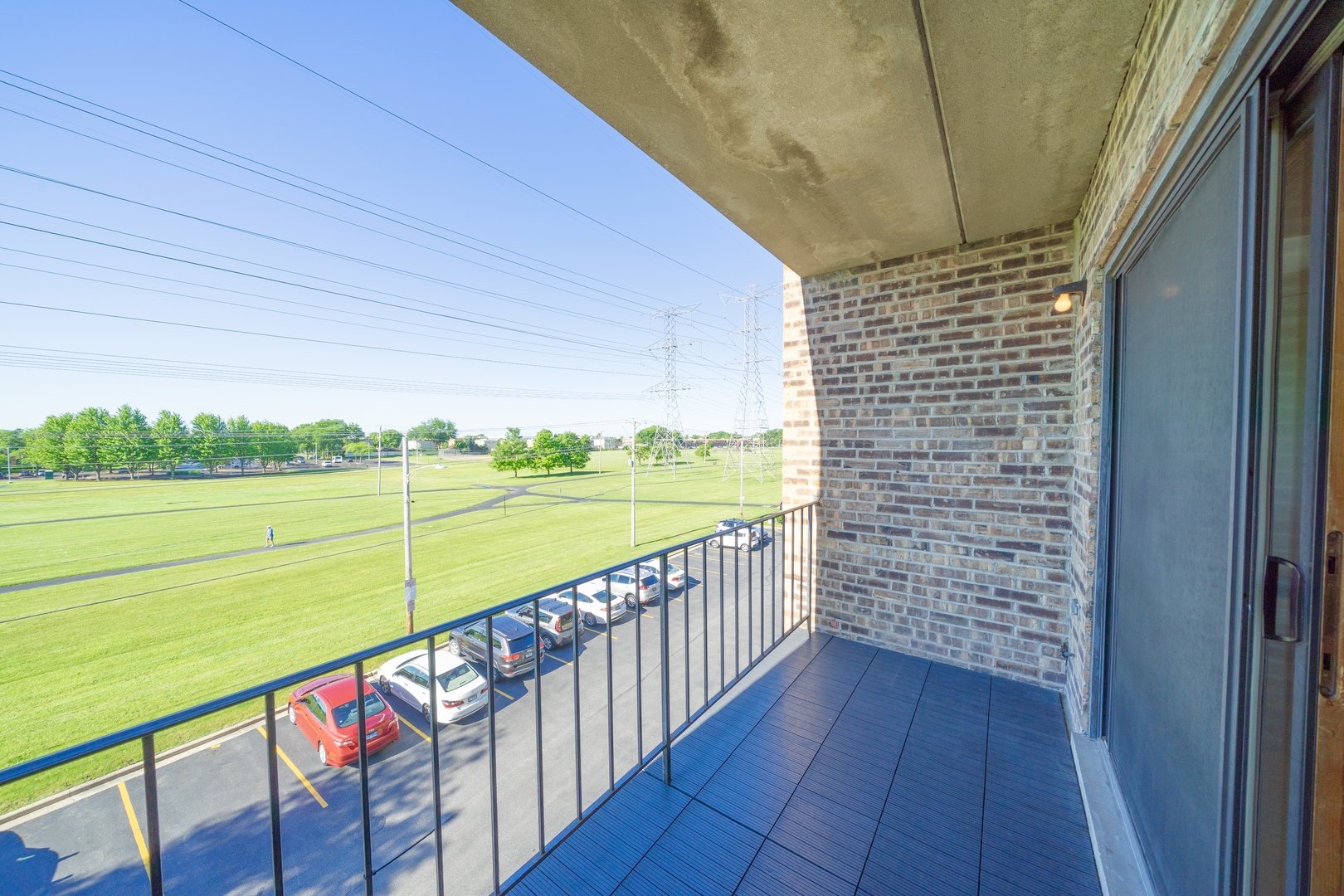 625 West Huntington Commons Road, Unit 317 Mount Prospect, IL 60056 - Photo 32 of 45