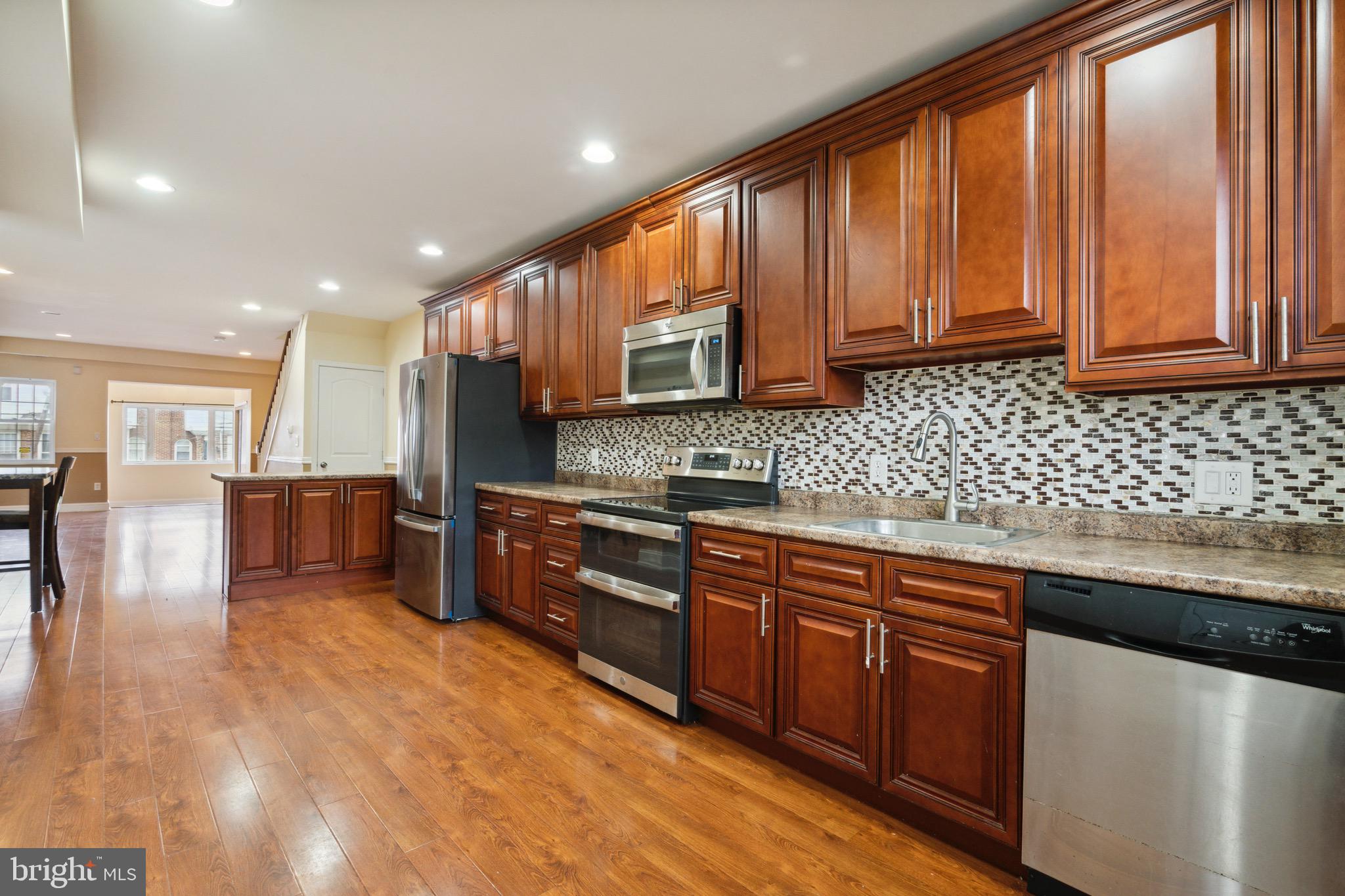 721 Atwood Road Philadelphia, PA 19151 - Photo 5 of 14 Gallery Image 5