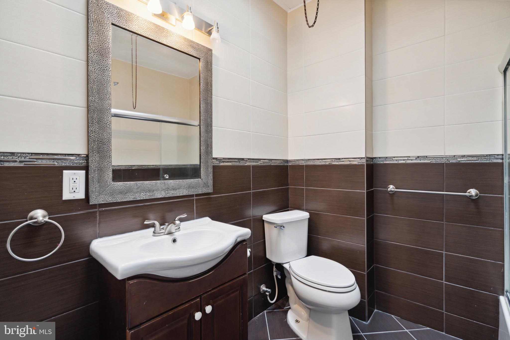 721 Atwood Road Philadelphia, PA 19151 - Photo 9 of 14 Gallery Image 9