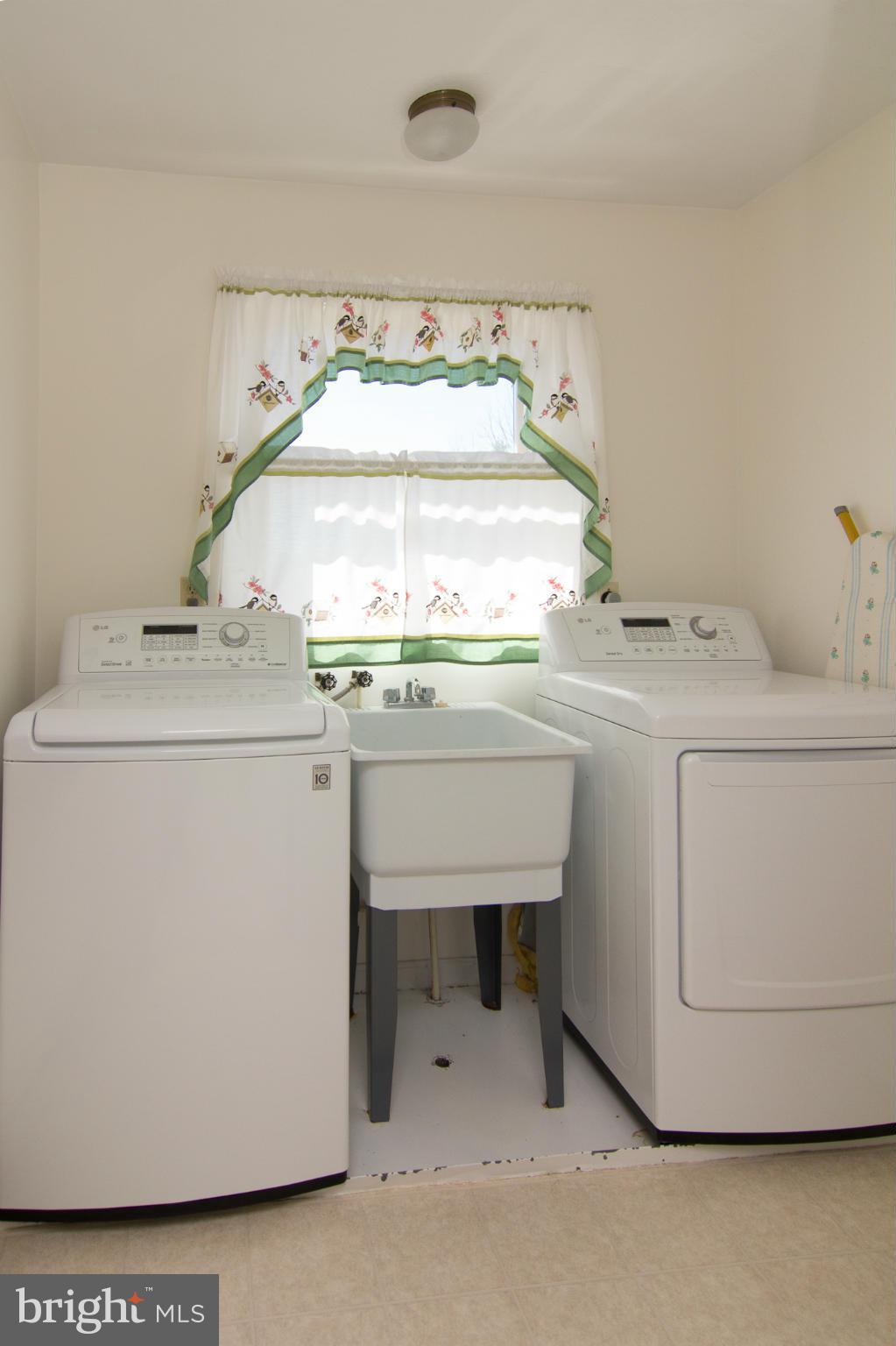 3773 Baptist Road Taneytown, MD 21787 - Photo 24 of 30 a utility room with dryer and washer