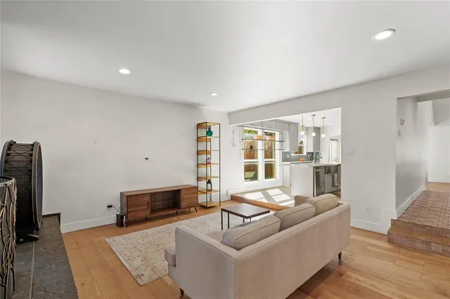 $500,000 | 1704 Elk Grove Drive, Richardson, TX 75081