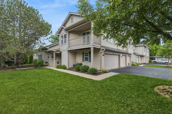 $299,000 | 1535 Auburn Lane, Gurnee, IL 60031