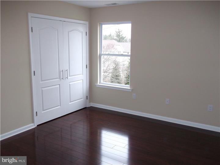 9237 Old Newtown Road Philadelphia, PA 19115 - Photo 3 of 19 Gallery Image 3
