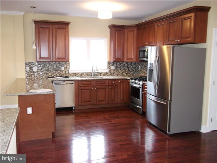9237 Old Newtown Road Philadelphia, PA 19115 - Photo 9 of 19 Gallery Image 9
