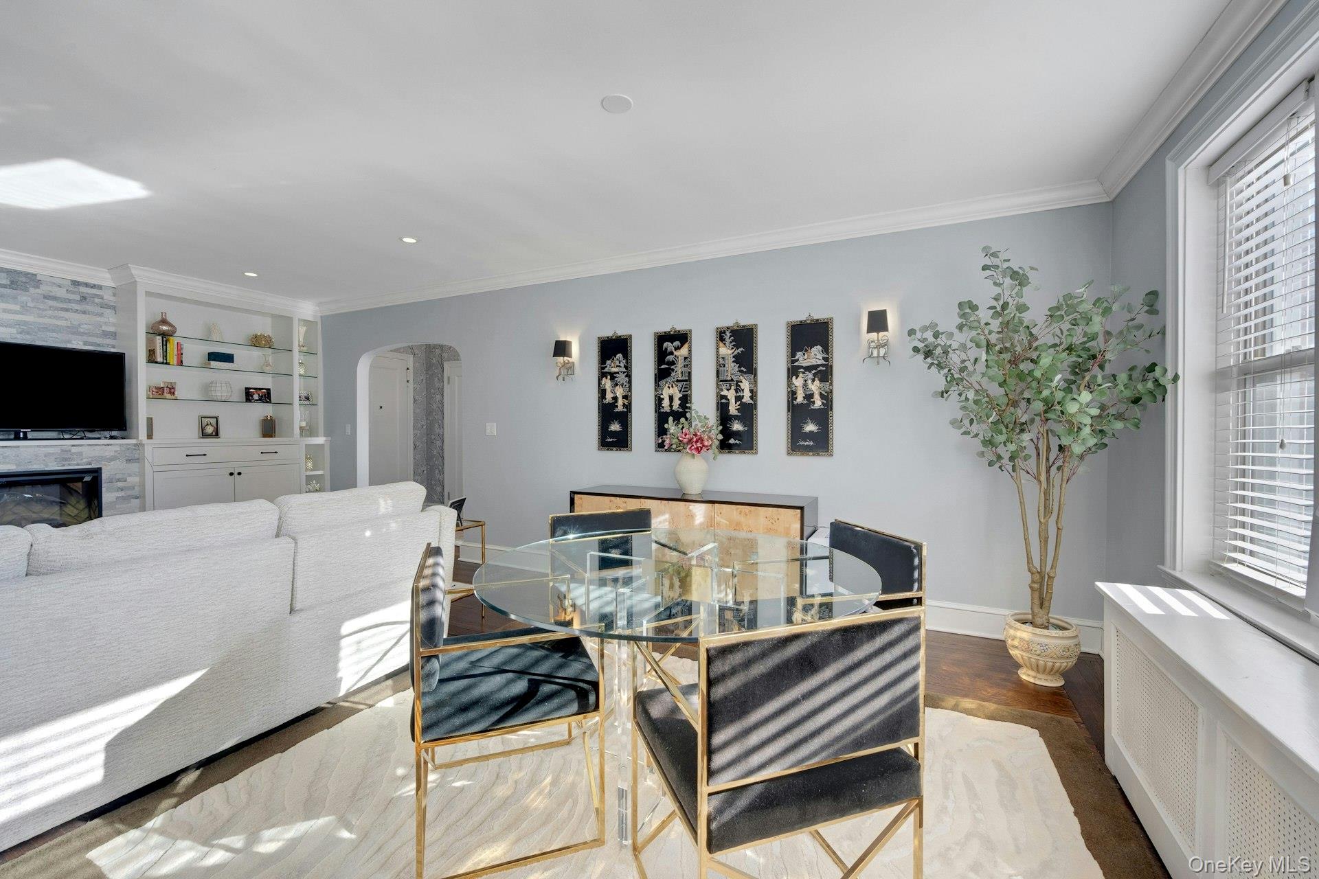 280 Bronxville Road, Unit 3W Bronxville, NY 10708 - Photo 14 of 19 a living room with furniture and a flat screen tv
