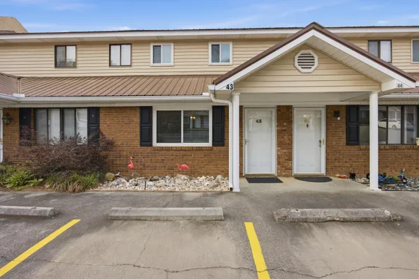 $180,000 | 908 Sierra Place, Unit 43, Dalton, GA 30720