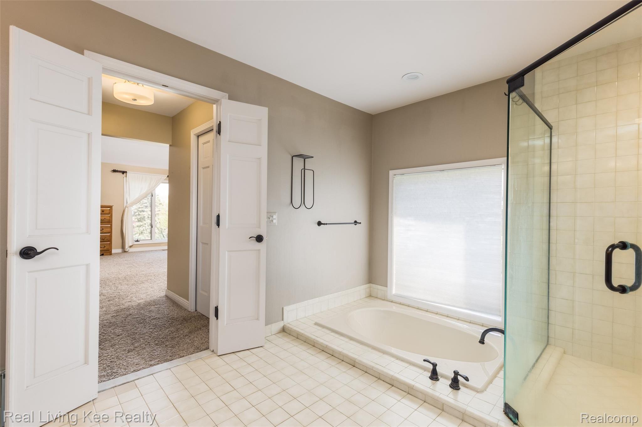 1427 Ridge Court Rochester, MI 48306 - Photo 22 of 50 1427 Ridge Ct-24.jpg