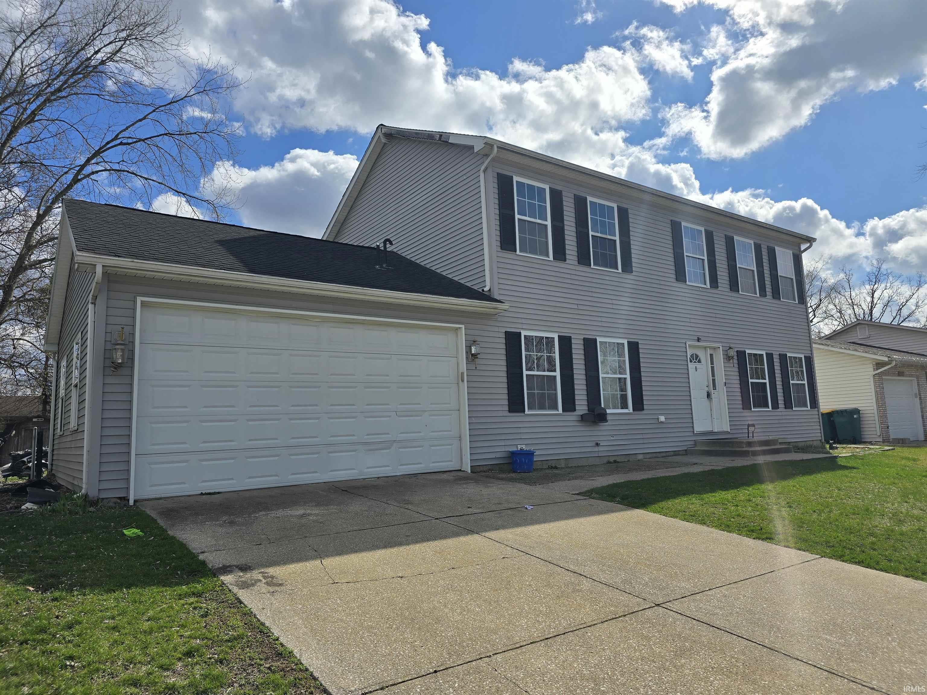 2933 Colonial Drive Mishawaka, IN 46544 - Photo 2 of 22