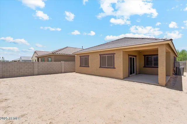 $295,000 | 18333 North Presley Lane, Maricopa, AZ 85138