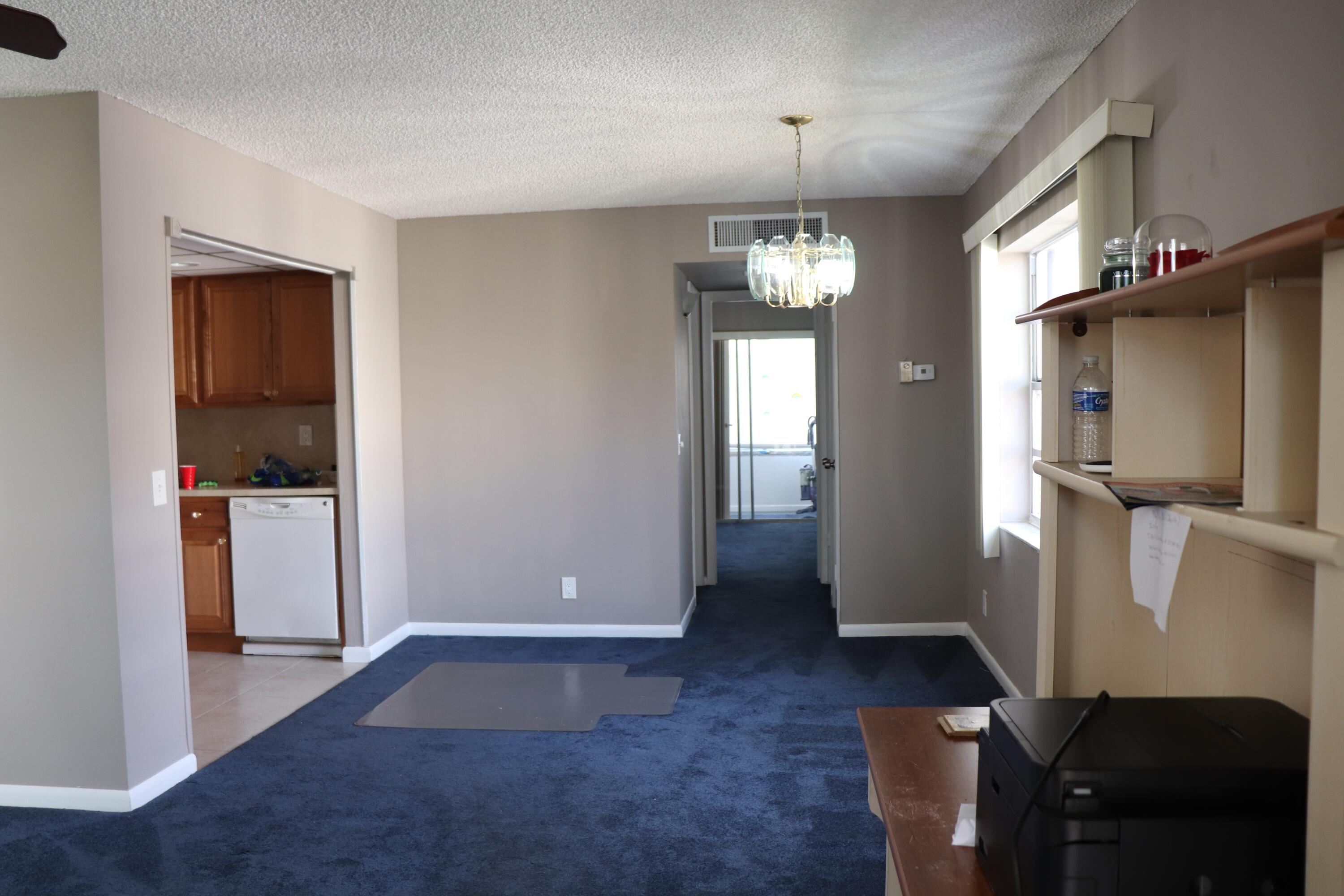 466 Capri G Delray Beach, FL 33484 - Photo 1 of 13 Dining area