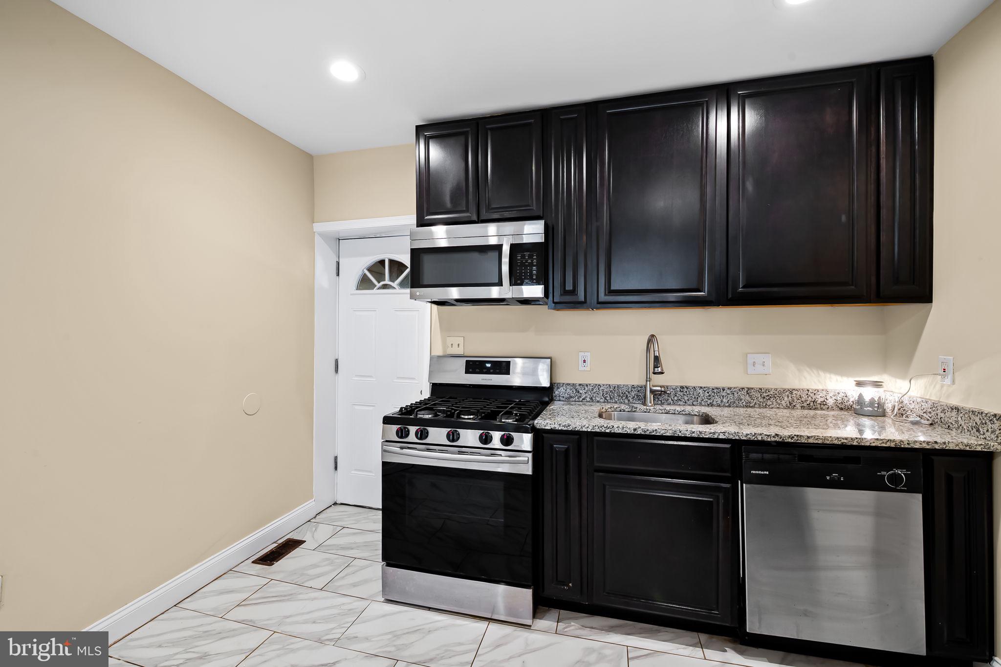 307 Fagley Street Baltimore, MD 21224 - Photo 11 of 24 Kitchen
