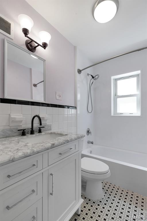 660 Rochester Drive St. Louis, MO 63125 - Photo 15 of 35