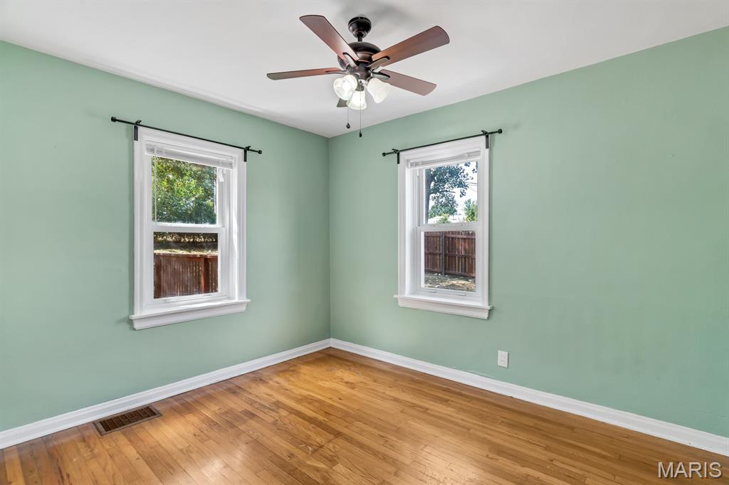 660 Rochester Drive St. Louis, MO 63125 - Photo 16 of 35