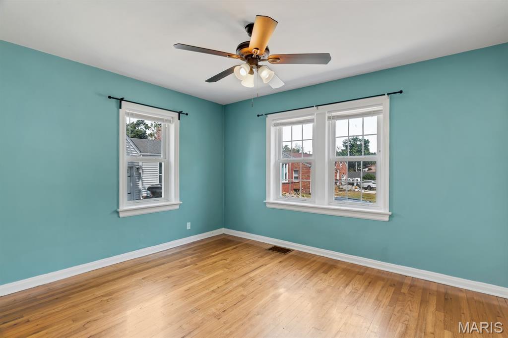 660 Rochester Drive St. Louis, MO 63125 - Photo 19 of 35