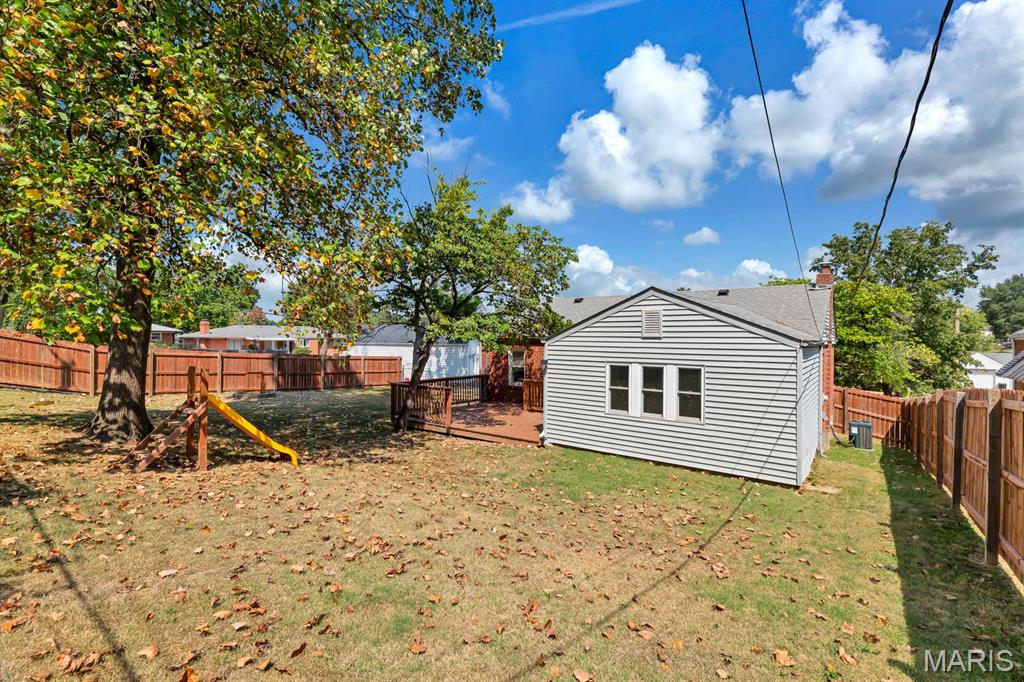 660 Rochester Drive St. Louis, MO 63125 - Photo 26 of 35