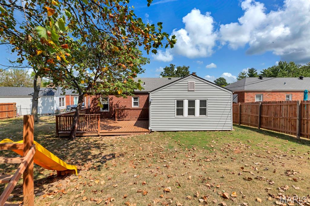 660 Rochester Drive St. Louis, MO 63125 - Photo 27 of 35