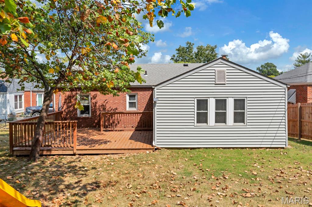 660 Rochester Drive St. Louis, MO 63125 - Photo 28 of 35