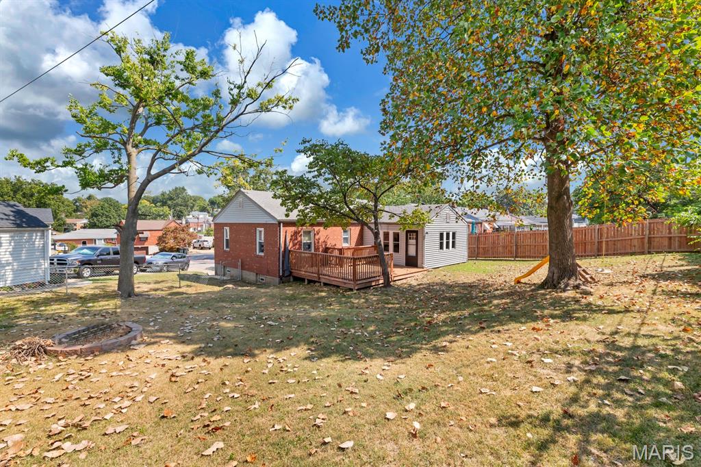 660 Rochester Drive St. Louis, MO 63125 - Photo 29 of 35