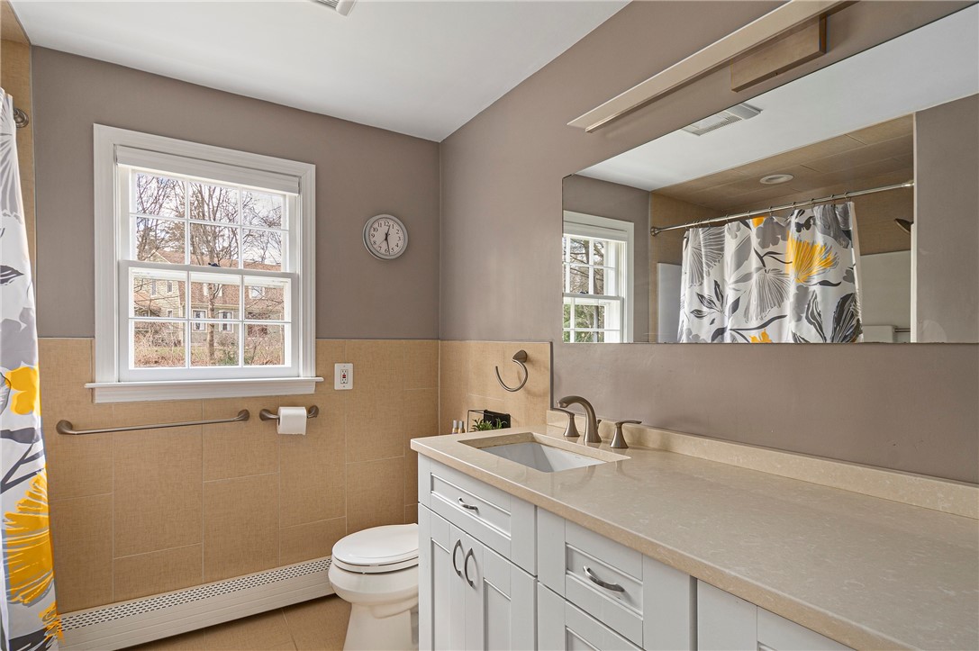 6 Hillside Road Cumberland, RI 02864 - Photo 25 of 38