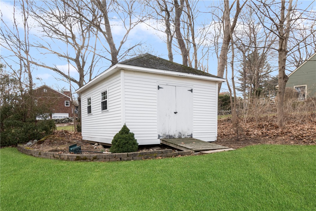 6 Hillside Road Cumberland, RI 02864 - Photo 37 of 38