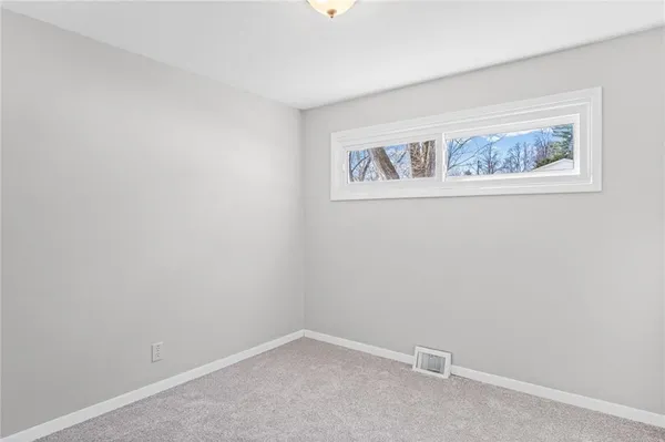 $185,000 | 1205 Mound Drive, Atchison, KS 66002