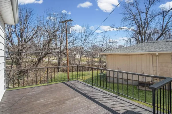 $185,000 | 1205 Mound Drive, Atchison, KS 66002