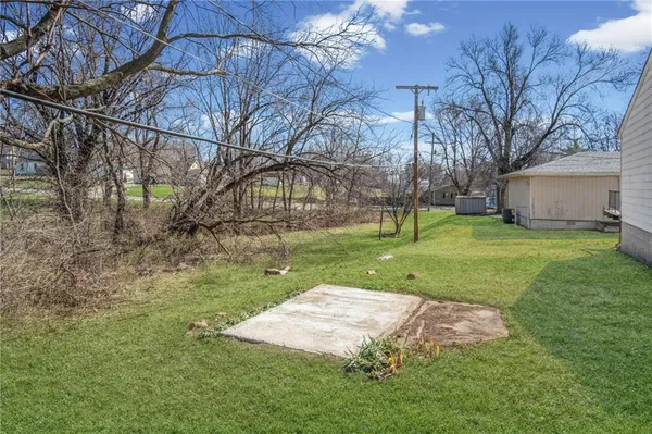 $185,000 | 1205 Mound Drive, Atchison, KS 66002