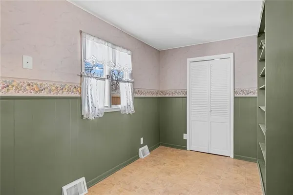 $185,000 | 1205 Mound Drive, Atchison, KS 66002