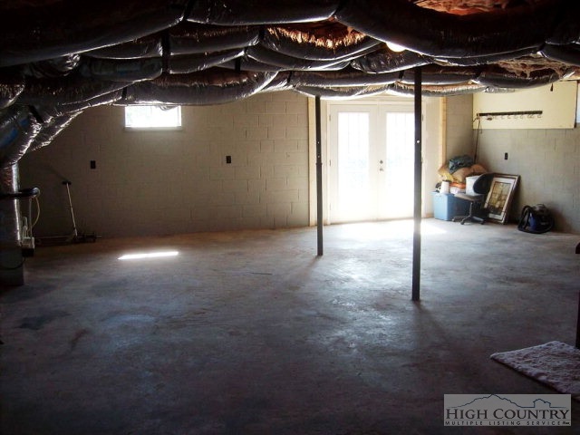 3036 Old Jonas Ridge Road Newland, NC 28657 - Photo 17 of 34 Gallery Image 17