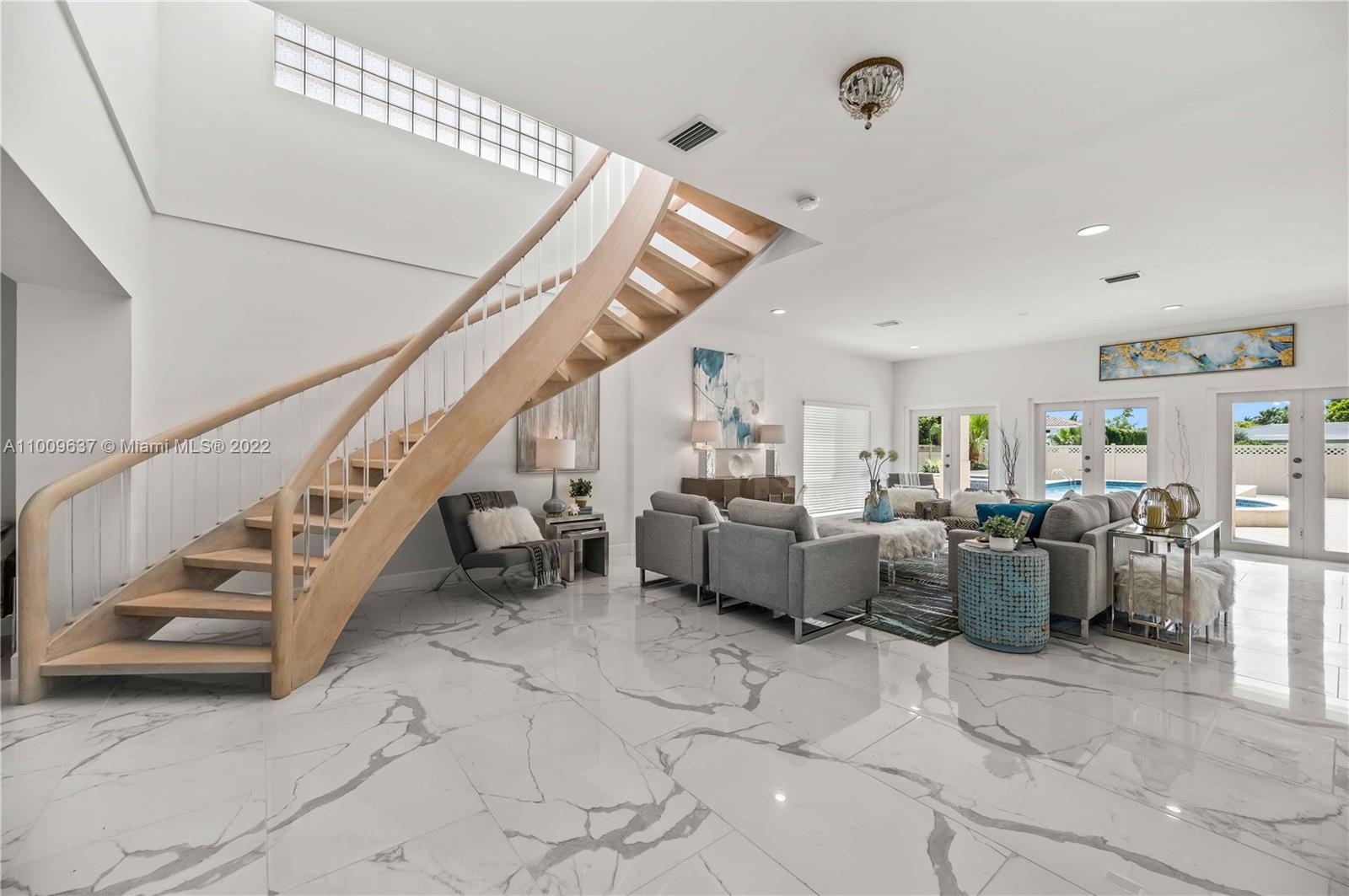 1700 Cleveland Road Miami Beach, FL 33141 - Photo 21 of 60 a view of entryway and livingroom