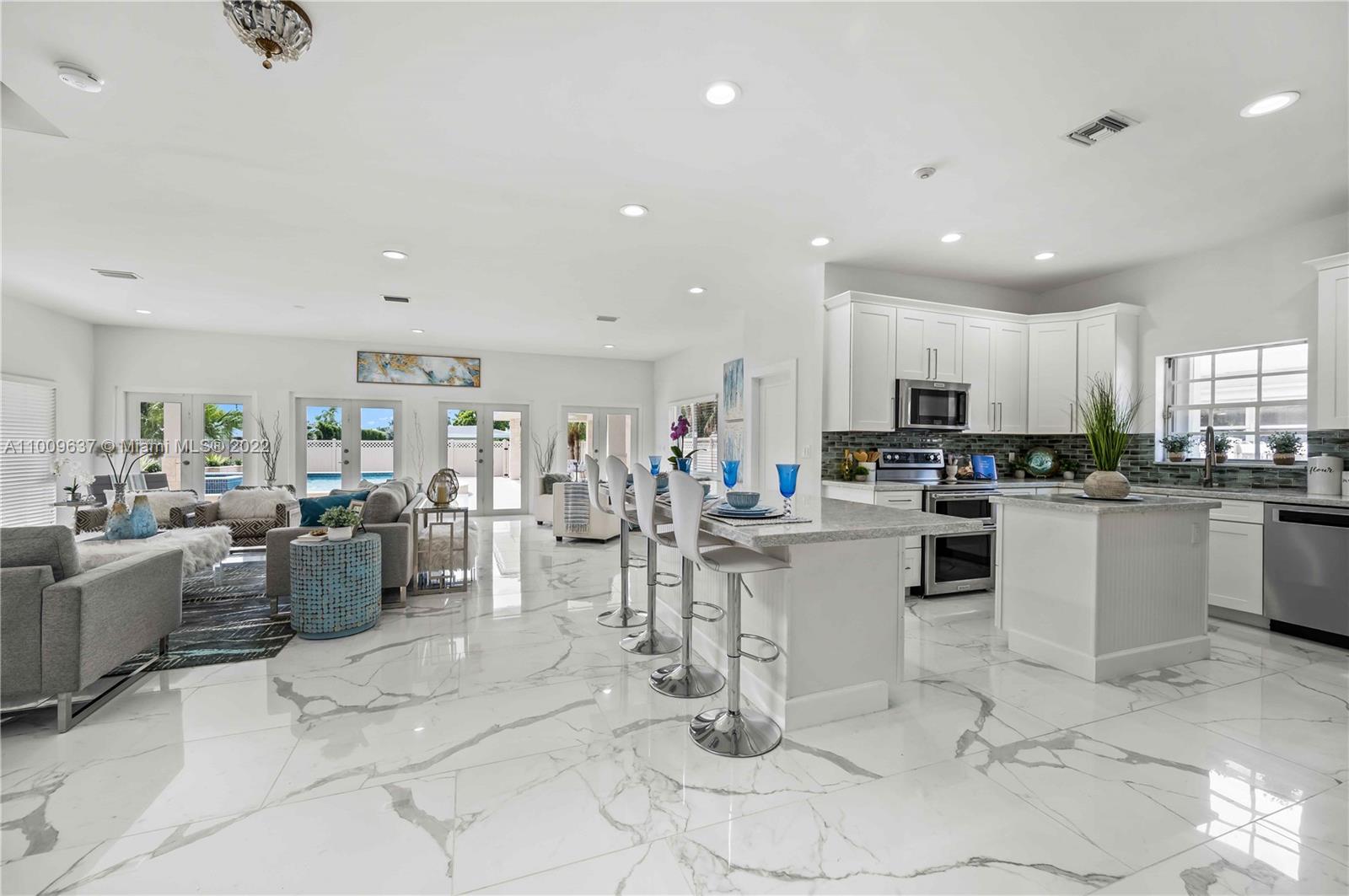 1700 Cleveland Road Miami Beach, FL 33141 - Photo 24 of 60