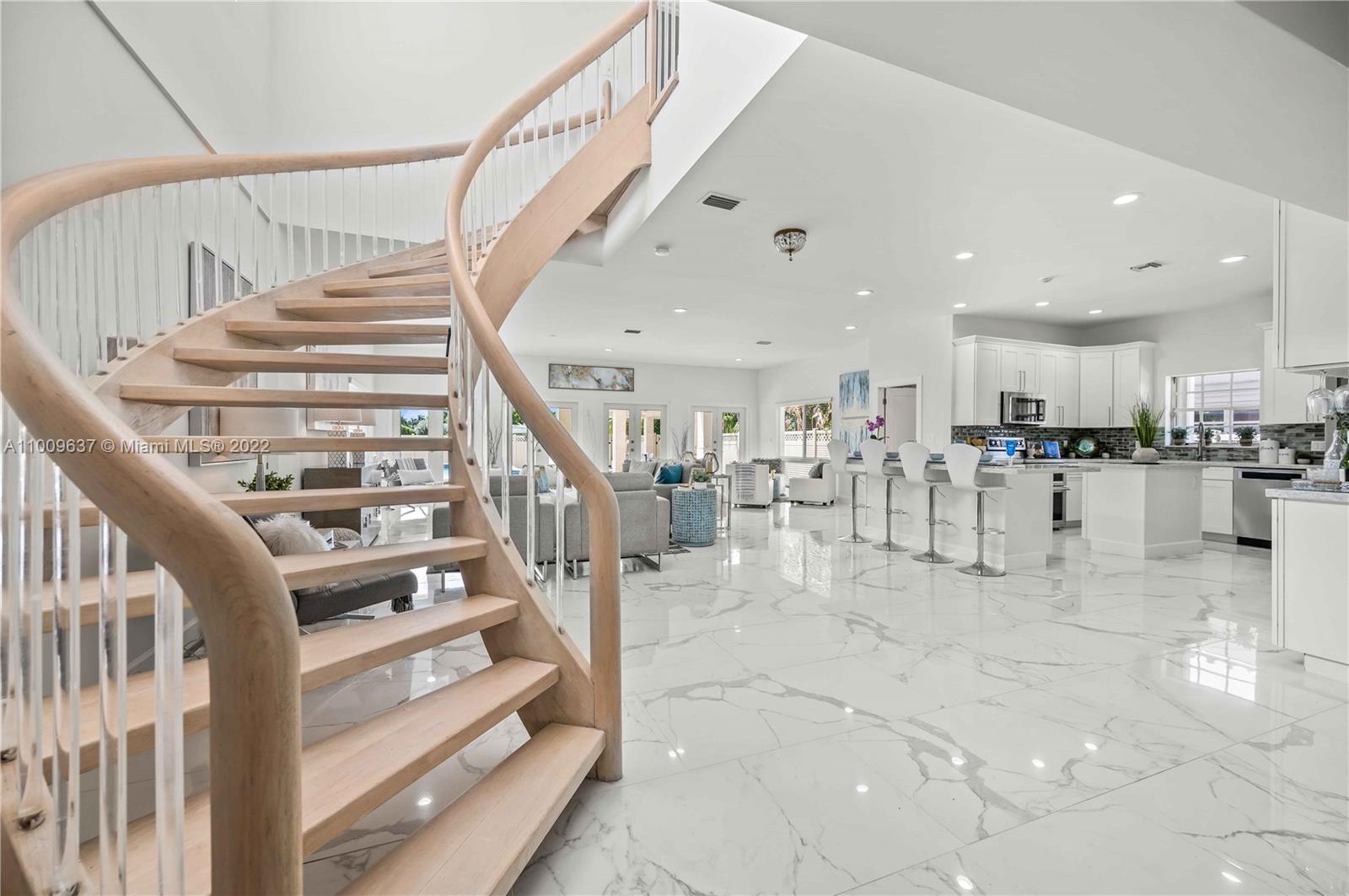 1700 Cleveland Road Miami Beach, FL 33141 - Photo 31 of 60